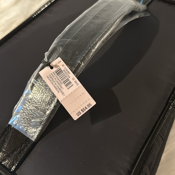 Victoria’s Secret -ACCESSORIES
Express Train Case - NEW - Picture 6 of 7